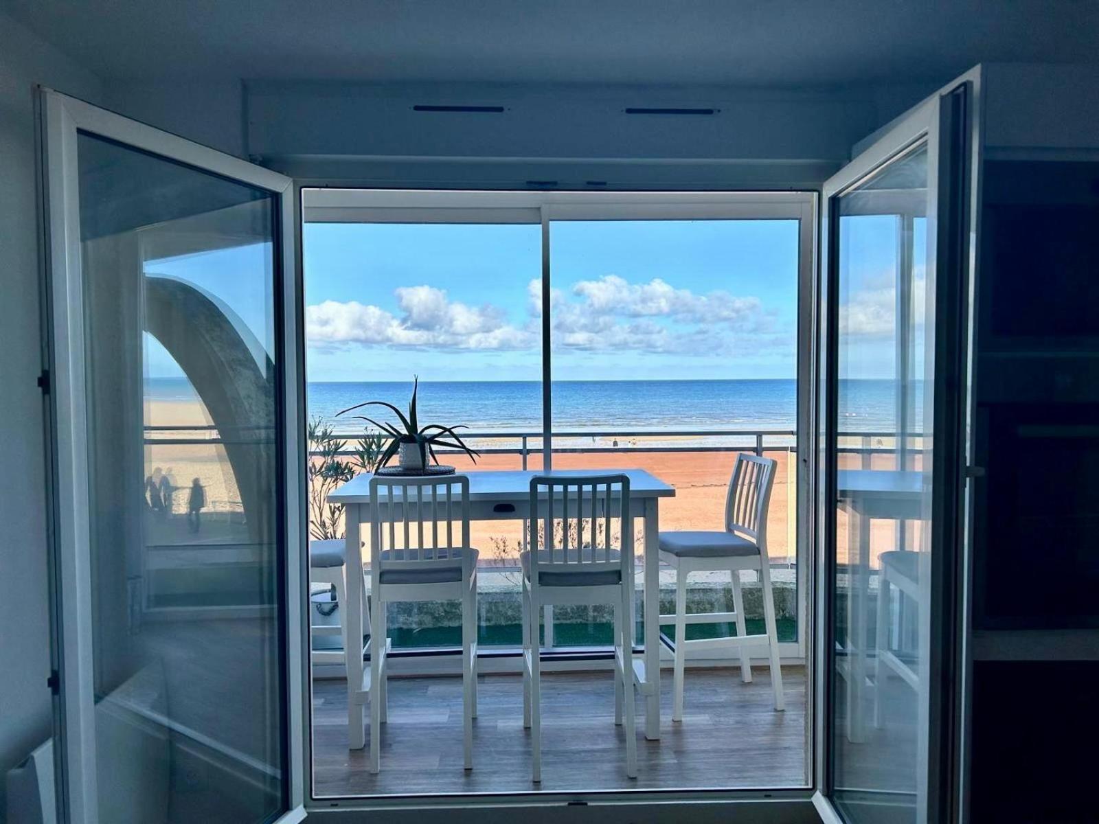 Mettons Les Voiles - Appt Vue Mer Avec Loggia Bernières-sur-Mer Zewnętrze zdjęcie