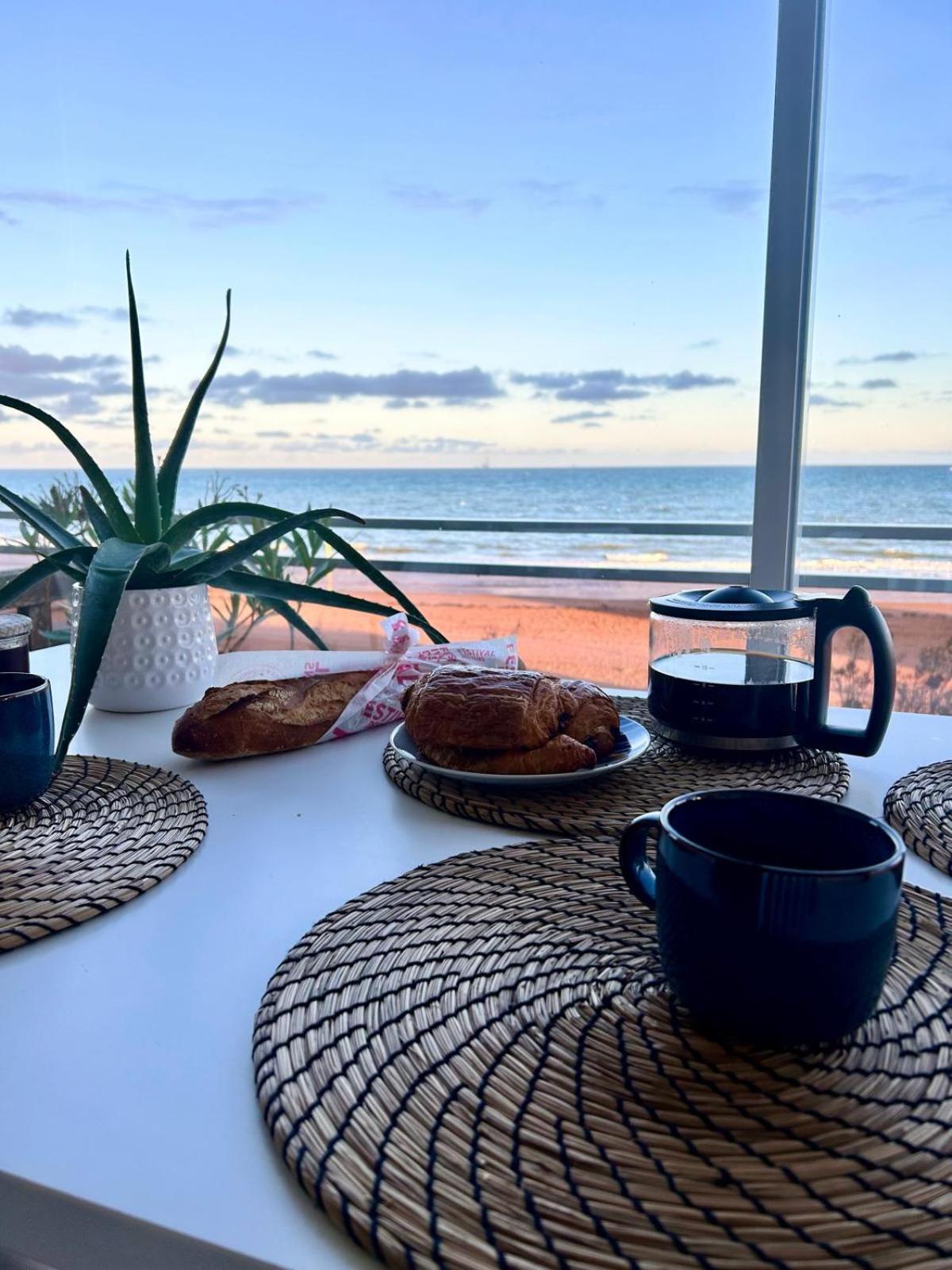 Mettons Les Voiles - Appt Vue Mer Avec Loggia Bernières-sur-Mer Zewnętrze zdjęcie